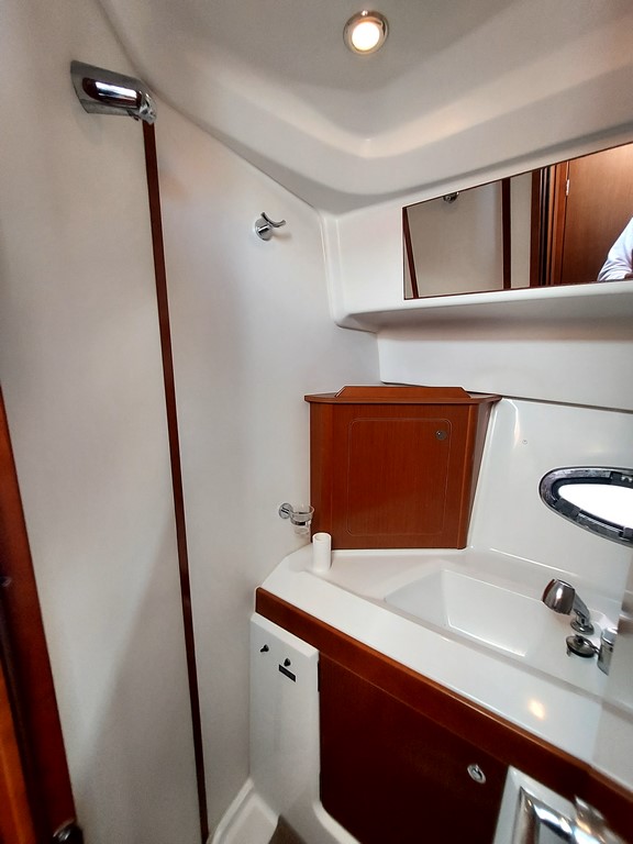 slider 21 Beneteau Antares 30 Fly